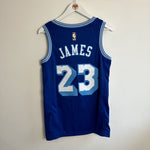 Charger l&#39;image dans la galerie, Los Angeles Lakers Lebron James Nike jersey - Small

