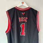 Indlæs billede til gallerivisning Chicago Bulls Derrick Rose Adidas jersey - Medium
