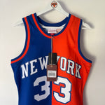 Indlæs billede til gallerivisning New York Knicks Patrick Ewing Mitchell &amp; Ness jersey - Small

