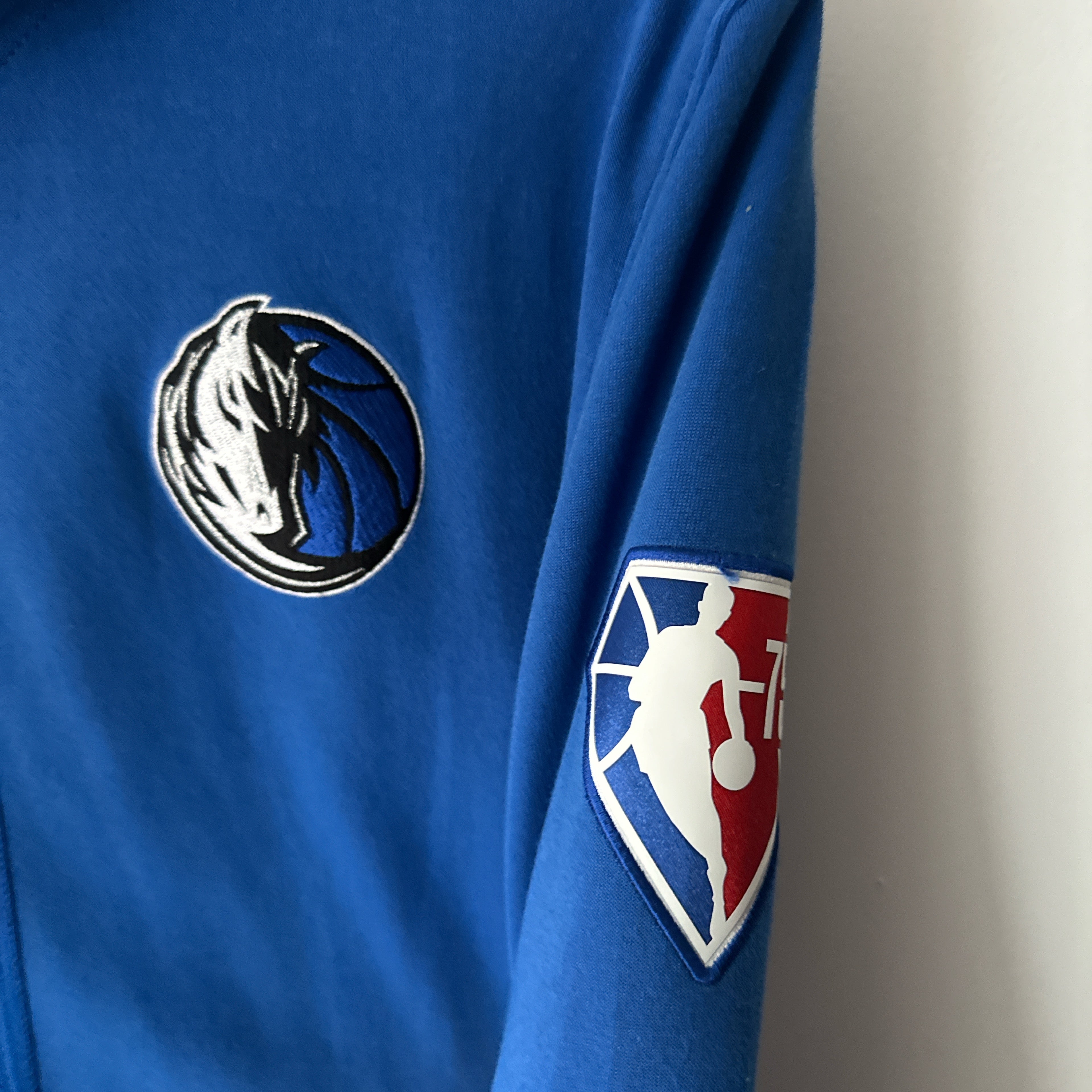 Dallas Mavericks Nike Bench jacket- Youth Large