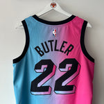Load image into Gallery viewer, Miami Heat Jimmy Butler Nike jersey - Medium
