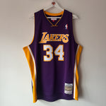 Load image into Gallery viewer, Los Angeles Lakers Shaquille O’Neal Mitchell &amp; Ness jersey - Large
