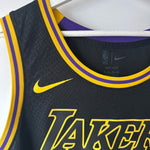 Load image into Gallery viewer, Los Angeles Lakers Lebron James Nike jersey - XL
