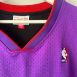 Load image into Gallery viewer, Toronto Raptors Vince Carter Mitchell &amp; Ness jersey - XXL
