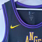 Load image into Gallery viewer, Los Angeles Lakers Lebron James Nike jersey - XL
