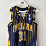 Cargar imagen en el visor de la galería, Indiana Pacers Reggie Miller Champion jersey - Small (Fits medium)
