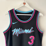 Görseli Galeri görüntüleyiciye yükleyin, Miami Heat Dwayne Wade Nike jersey - Medium
