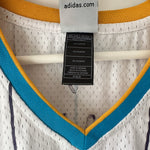Lade das Bild in den Galerie-Viewer, New Orleans Hornets Chris Paul Adidas jersey - Medium
