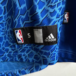Carregar imagem no visualizador da galeria, New York Knicks Carmelo Anthony Adidas Jersey - Medium
