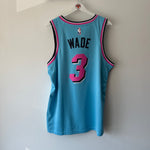 Load image into Gallery viewer, Miami Heat Dwayne Wade Nike jersey - Large
