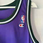 Indlæs billede til gallerivisning Milwaukee Bucks Glenn Robinson Champion Jersey - Medium
