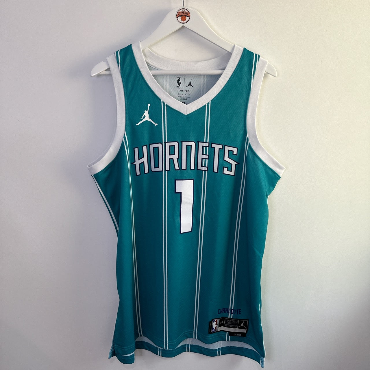 Charlotte Hornets Lamelo Ball Jordan swingman jersey - Large
