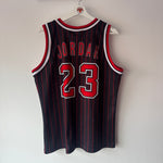 Indlæs billede til gallerivisning Chicago Bulls Michael Jordan Champion jersey - Medium

