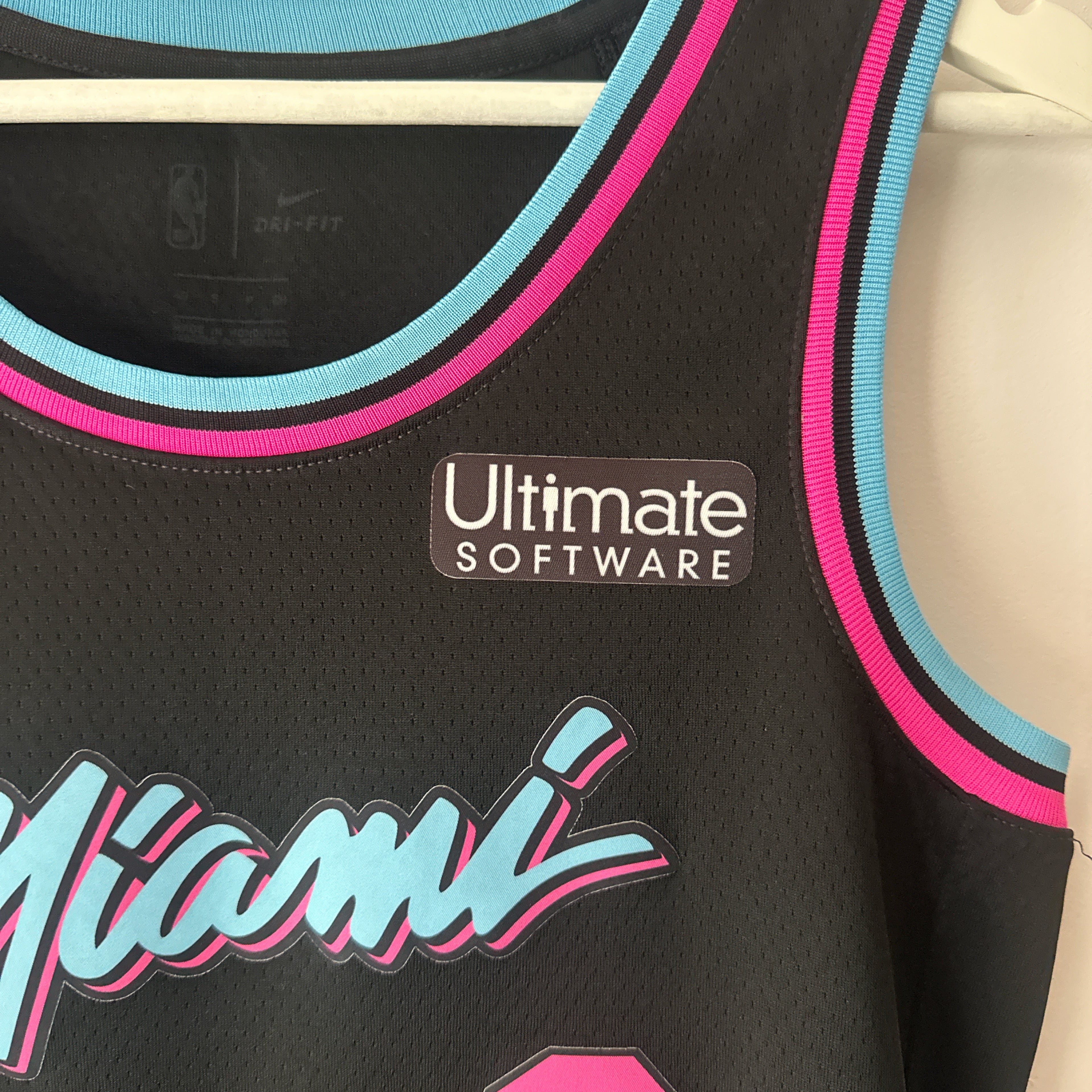 Miami Heat Dwayne Wade Nike Jersey - Small