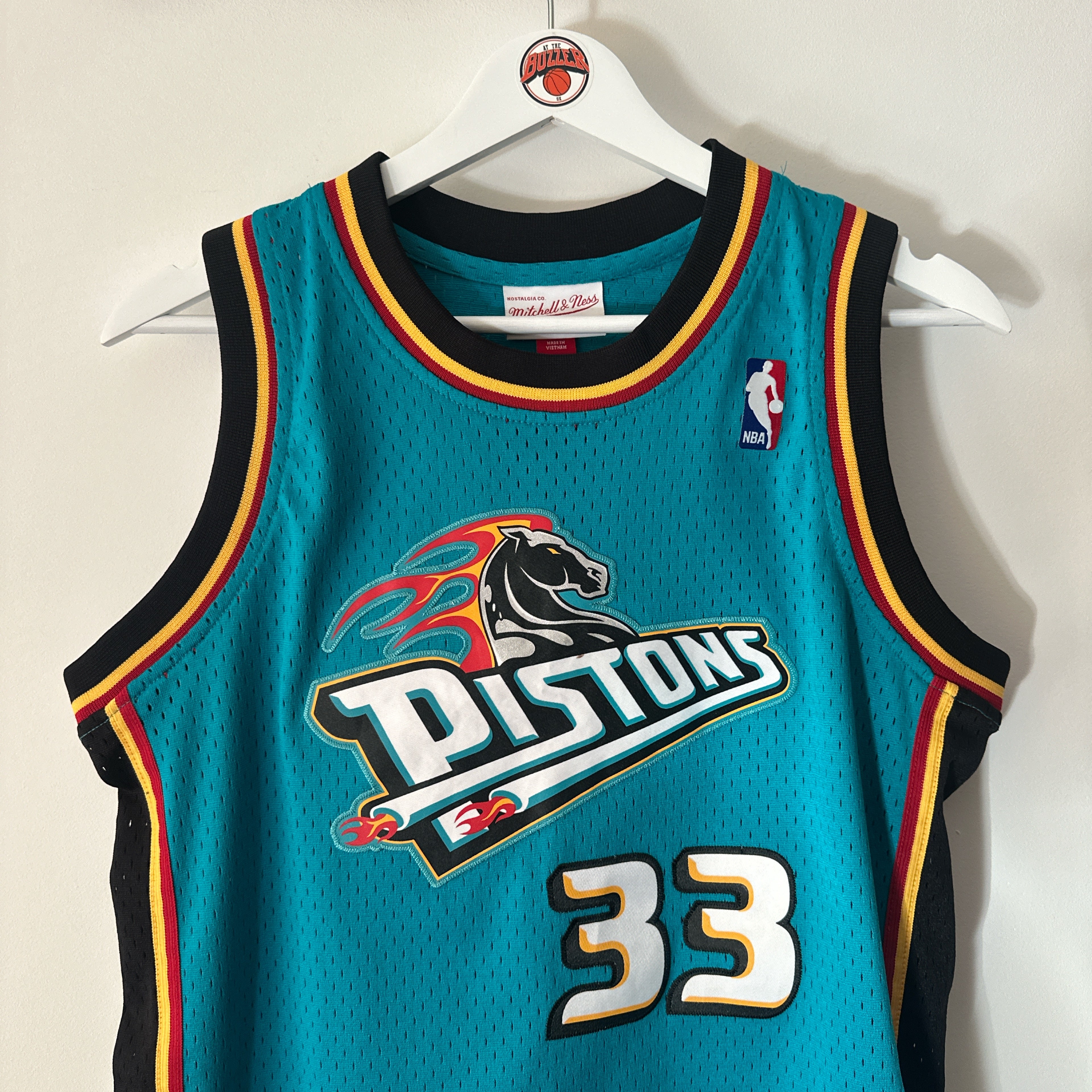 Detroit Pistons Grant Hill Mitchell & Ness jersey - Youth Medium