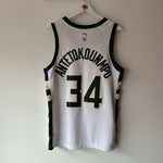 Afbeelding in Gallery-weergave laden, Milwaukee Bucks Giannis Antetokounmpo Nike jersey - Large
