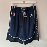 Charger l'image dans la galerie, Dallas Mavericks Jordan shorts - Large

