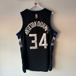 Lade das Bild in den Galerie-Viewer, Milwaukee Bucks Giannis Antetokounmpo Nike jersey - XL
