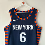Load image into Gallery viewer, New York Knicks Kristapz Porzingis Nike jersey - Large
