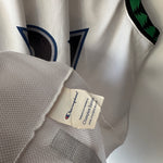 Lade das Bild in den Galerie-Viewer, Minnesota Timberwolves Kevin Garnett Champion jersey - Medium

