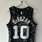 Load image into Gallery viewer, San Antonio Spurs Demar Derozan Nike jersey - Medium
