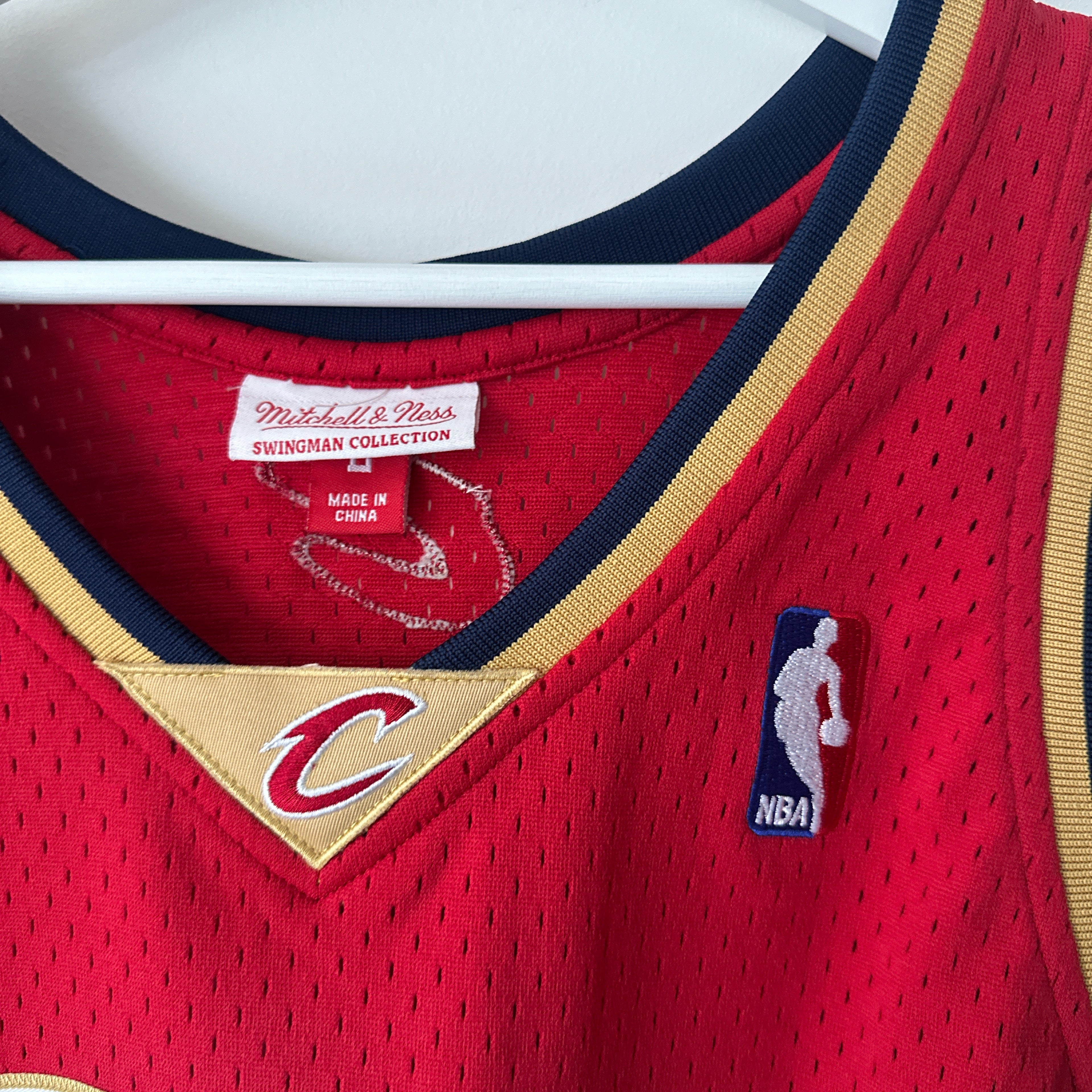 Cleveland Cavaliers Lebron James Mitchell & Ness jersey - Large