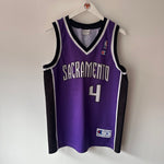 Load image into Gallery viewer, Sacramento Kings Chris Webber Champion jersey - Medium
