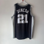 Cargar imagen en el visor de la galería, San Antonio Spurs Tim Duncan Champion jersey - XL
