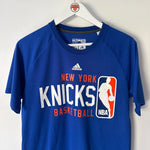 Charger l'image dans la galerie, New York Knicks Adidas T shirt  - Medium

