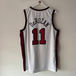 Afbeelding in Gallery-weergave laden, Chicago Bulls Demar Derozan Nike jersey - XL
