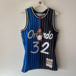Load image into Gallery viewer, Orlando Magic Shaquille O’Neal Mitchell &amp; Ness jersey - Small
