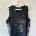 Load image into Gallery viewer, Los Angeles Lakers Kobe Bryant Champion jersey - Medium
