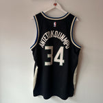 Charger l'image dans la galerie, Milwaukee Bucks Giannis Antetokounmpo Jordan jersey - XL
