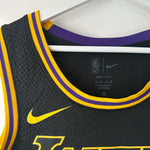 Görseli Galeri görüntüleyiciye yükleyin, Los Angeles Lakers Lebron James Nike jersey - Medium
