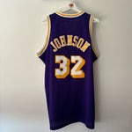 Afbeelding in Gallery-weergave laden, Los Angeles Laker Magic Johnson Adidas jersey - Medium (Fits Large)
