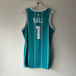 Görseli Galeri görüntüleyiciye yükleyin, Charlotte Hornets Lamelo Ball Jordan jersey - Medium
