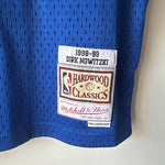 Afbeelding in Gallery-weergave laden, Dallas Mavericks Dirk Nowitzki jersey - Youth Medium

