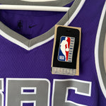 Charger l'image dans la galerie, Sacramento Kings Tyrese Haliburton  Nike jersey - Medium
