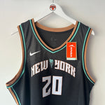 Lade das Bild in den Galerie-Viewer, New York Liberty Sabrina Ionescu Nike jersey - XL
