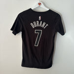 Afbeelding in Gallery-weergave laden, Brooklyn Nets Kevin Durant Nike T - shirt  - Youth Medium
