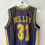 Cargar imagen en el visor de la galería, Indiana Pacers Reggie Miller Champion jersey - Small (Fits medium)
