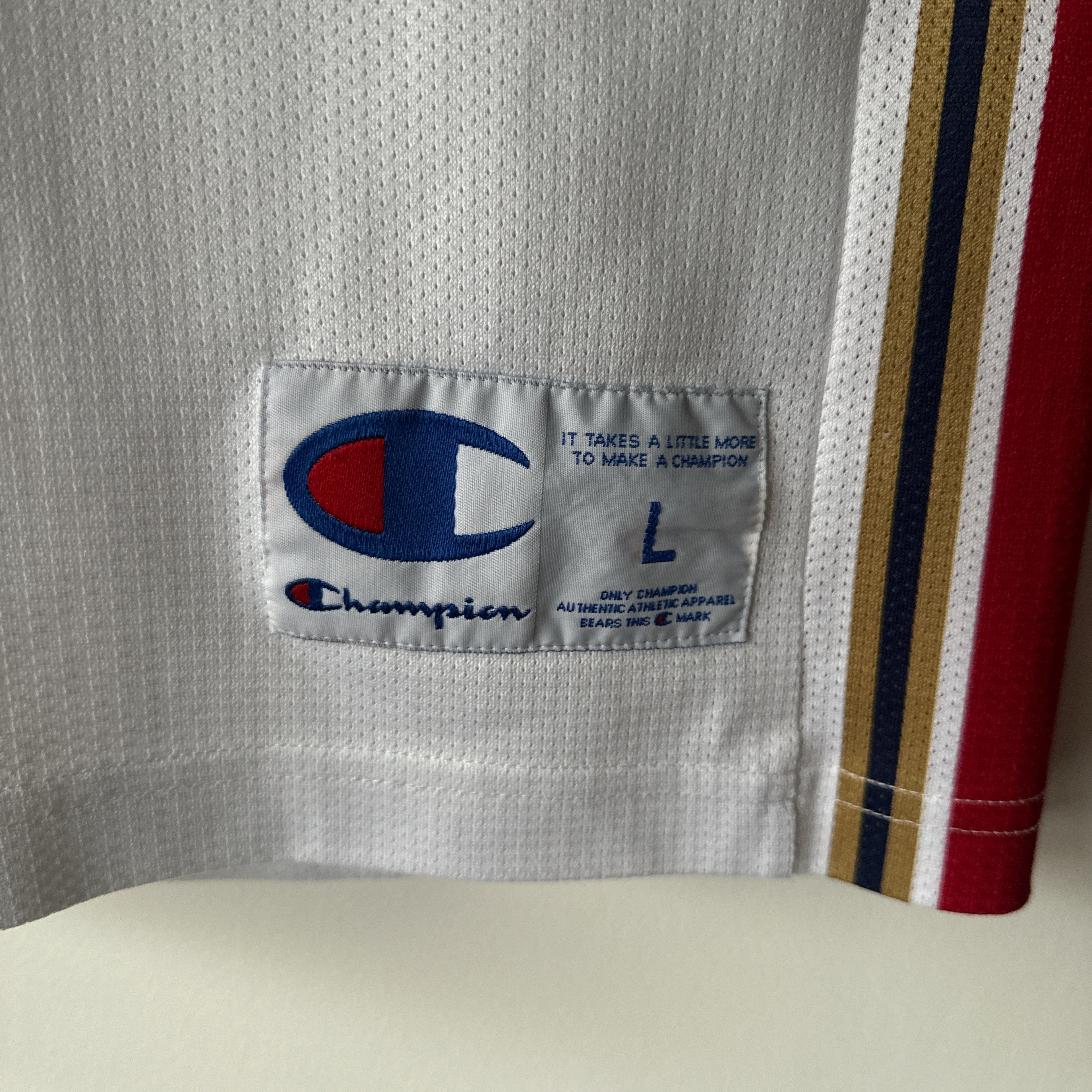 Cleveland Cavaliers LeBron James Champion jersey - Youth large