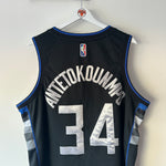 Lade das Bild in den Galerie-Viewer, Milwaukee Bucks Giannis Antetokounmpo Nike jersey - XL

