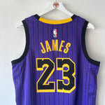 Load image into Gallery viewer, Los Angeles Lakers Lebron James Nike jersey - Large
