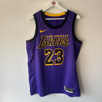 Load image into Gallery viewer, Los Angeles Lakers Lebron James Nike jersey - Large
