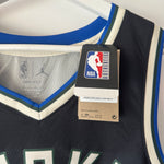 Ladda upp bild till gallerivisning, Milwaukee Bucks Giannis Antetokounmpo Jordan jersey - Large
