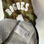 Lade das Bild in den Galerie-Viewer, Charlotte Hornets Muggsy Bogues Mitchell &amp; Ness jersey - Large
