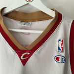 Load image into Gallery viewer, Cleveland Cavaliers Lebron James Champion jersey - Medium
