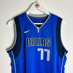 Charger l&#39;image dans la galerie, Dallas Mavericks Luka Doncic Nike jersey - Youth XL
