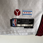 Afbeelding in Gallery-weergave laden, Chicago Bulls Demar Derozan Nike jersey - XL
